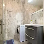 By The Sea - 21215 Apartman *